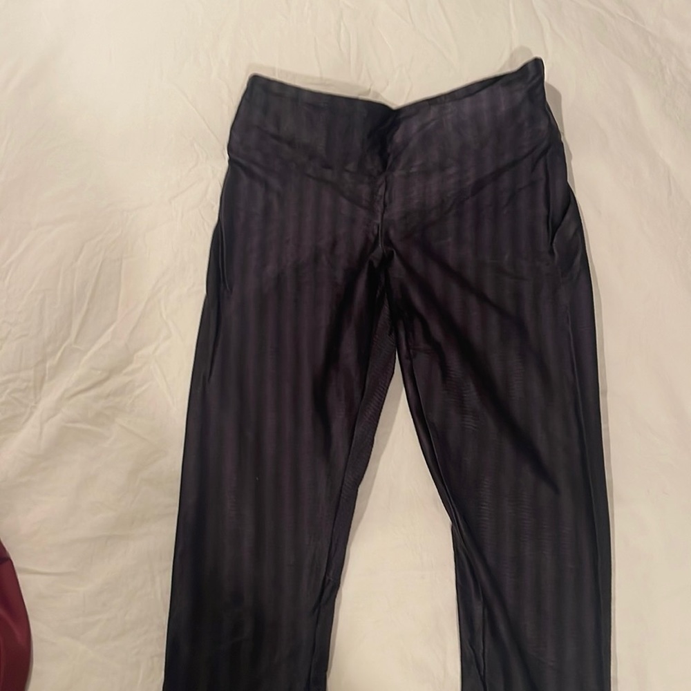 Koral black wave leggings
